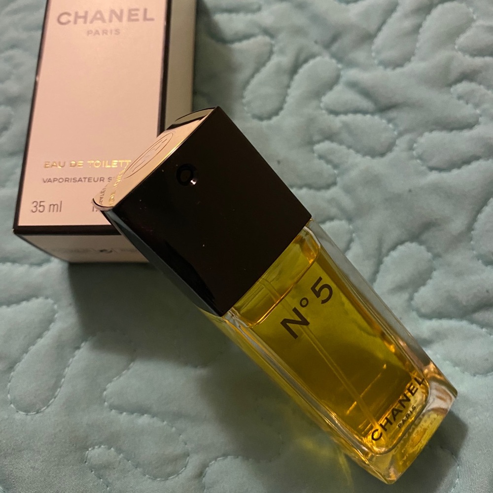 Chanel No.5 Eau de Toilette Perfume
